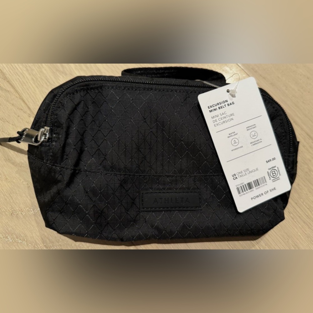 ATHLETA Excursion Crossbody Belt Bag, Black Small Purse Convertible Fanny Pack